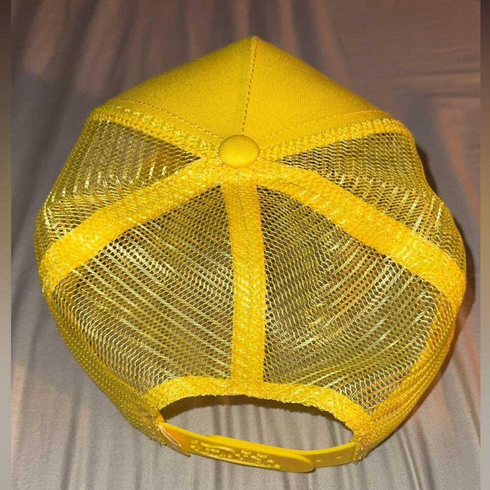 Von Dutch Bright Yellow Cap - Picture 2 of 2